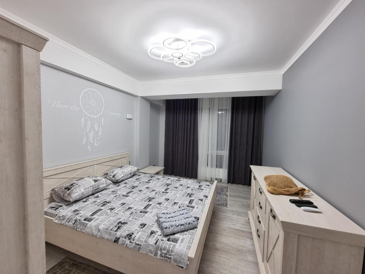 Tourist Grand Apartments Ultracentral คีชีเนา ภายนอก รูปภาพ