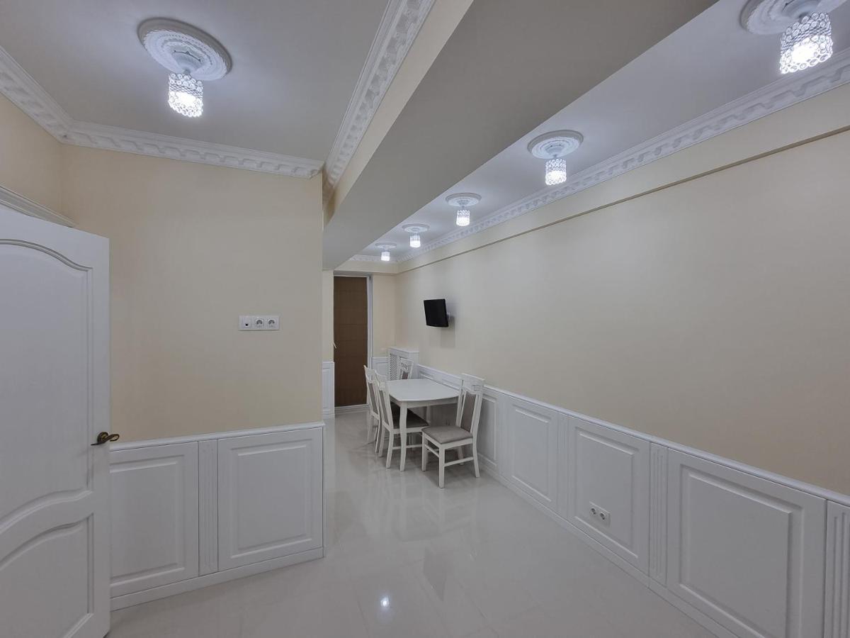 Tourist Grand Apartments Ultracentral คีชีเนา ภายนอก รูปภาพ