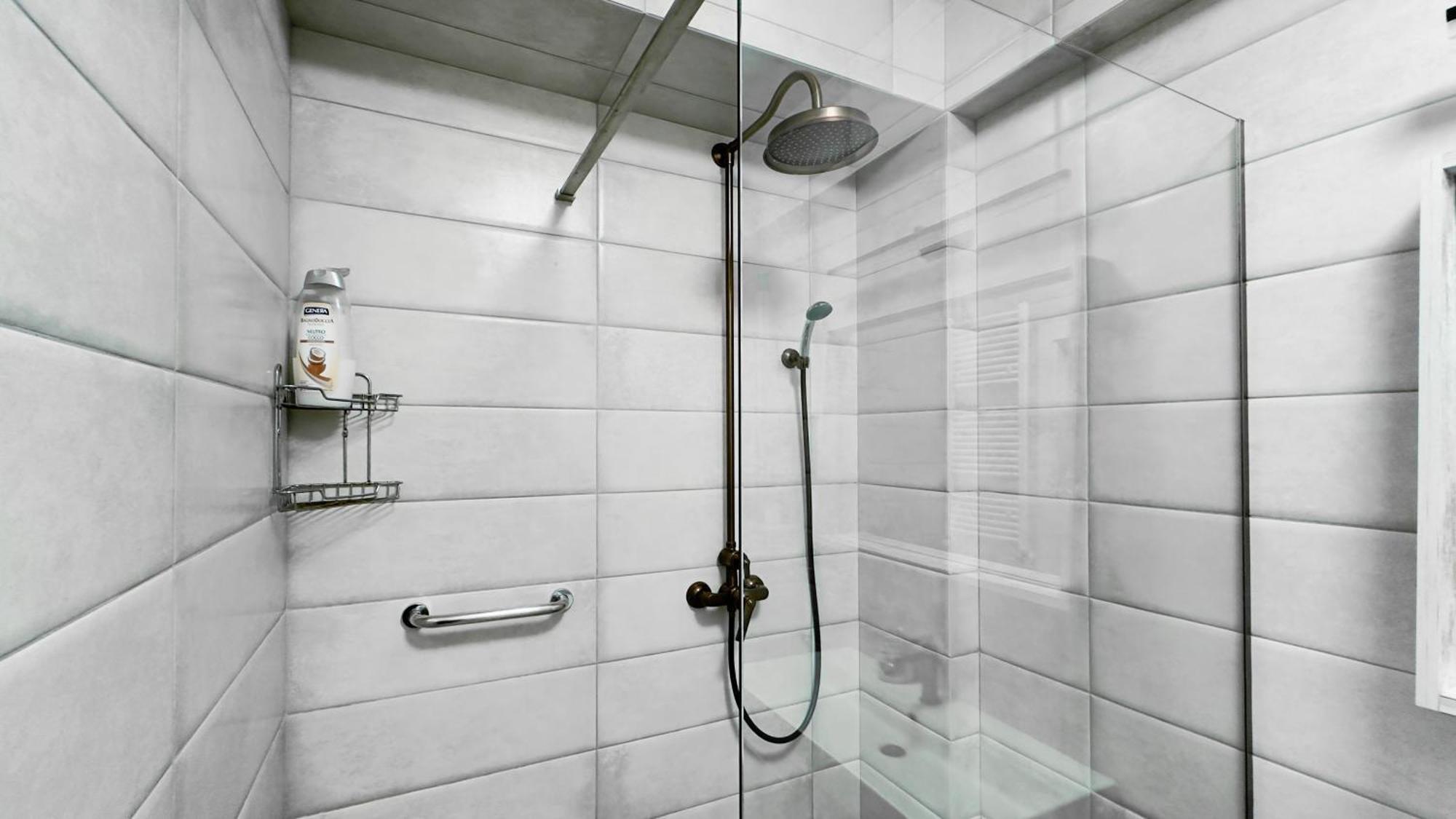 Tourist Grand Apartments Ultracentral คีชีเนา ภายนอก รูปภาพ